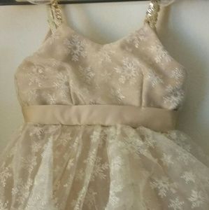 Baby girl snowflake party dresd